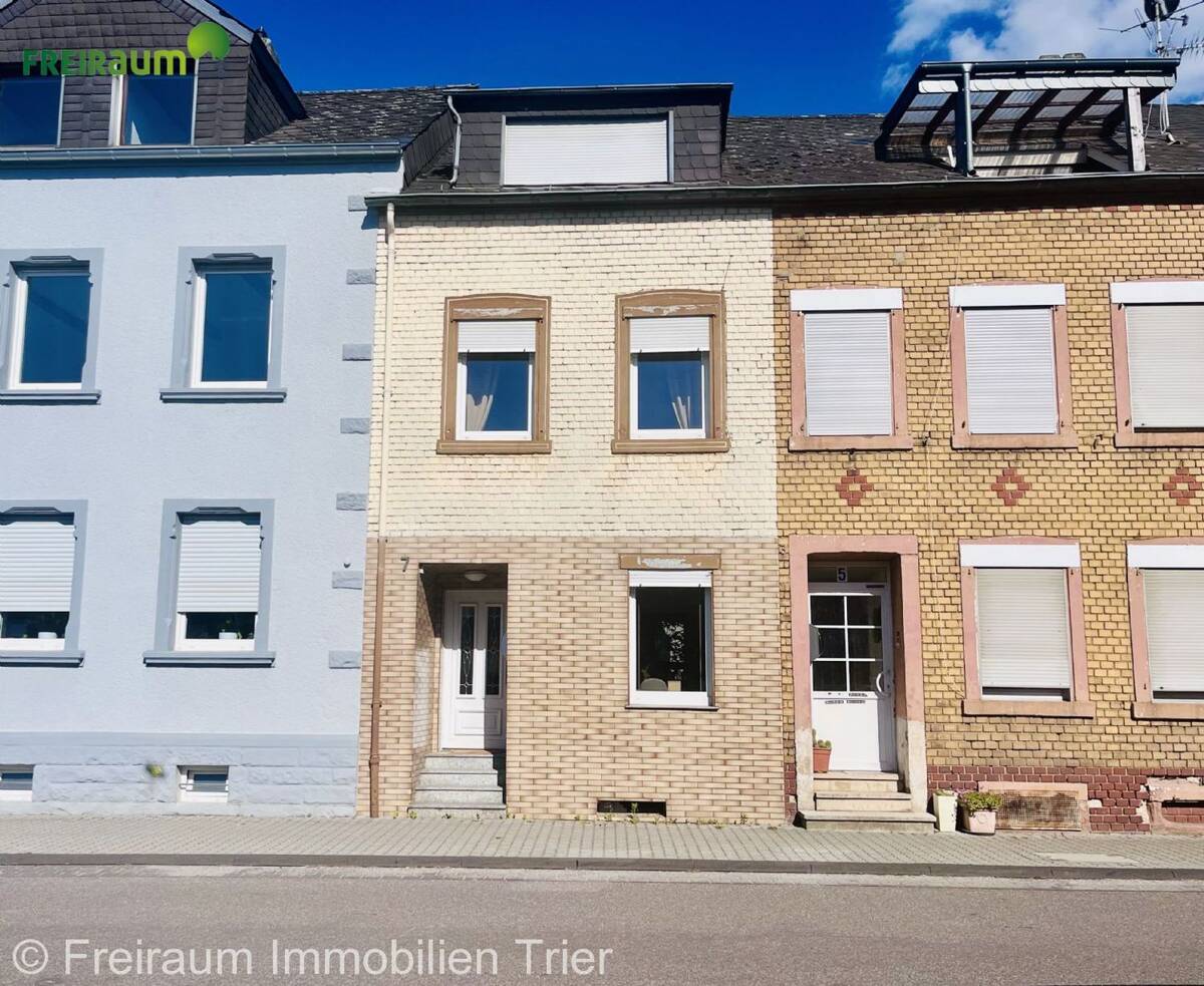 TR.-Pfalzel: Reihenmittelhaus mit Charme, kleinem Garten, 2009 modernisiert, ab Oktober bezugsfrei – 54293 Trier – Bild 1 von 9