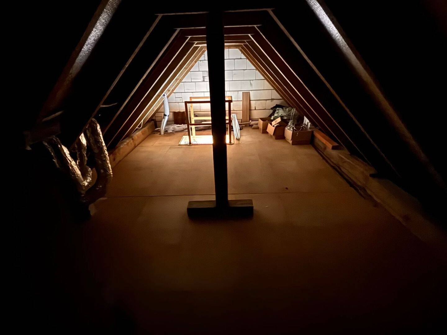 Charmante Dachgeschosswohnung im Herzen von Lüdenscheid - 3 Zimmer, Balkon und Aufzug – Lüdenscheid – Vorschaubild 4