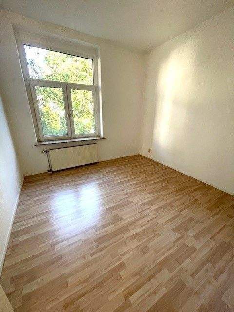 Große helle 3-Raum Wohnung mitten in Stadtfeld mit Balkon. – Magdeburg – Vorschaubild 9