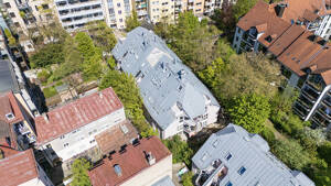 Dein Platz in der Maxvorstadt: Helle 2-Zimmer-Wohnung mit Balkon – 80333 München – Vorschaubild 1