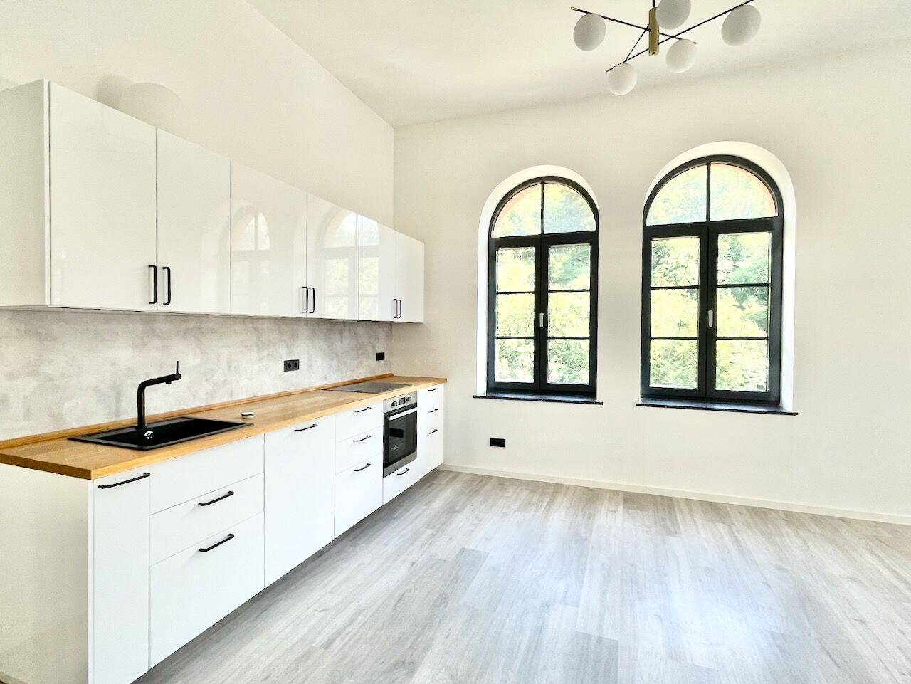 Großzügige Loftwohnung in historischem Ambiente mit Balkon und 2 Stellplätzen – Dresden – Vorschaubild 4