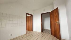 3-Raum Dachgeschoßwohnung – 9130 Chemnitz – Vorschaubild 3