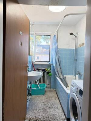 3-shared WG looking for a New Flatmate (September 2026, Erlangen) – 91056 Erlangen – Vorschaubild 4