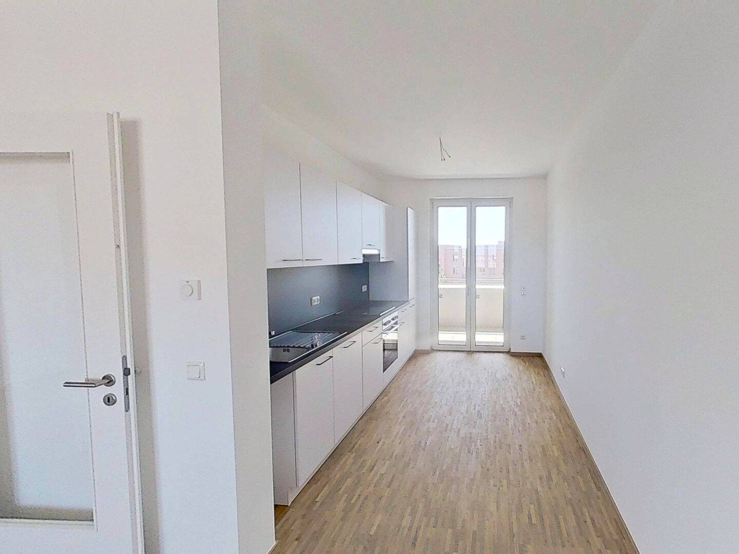 Modernes Wohnen in Kronsrode: 4-Zimmer-Wohnung mit EINBAUKÜCHE, BALKON und LOGGIA – Hannover – Vorschaubild 2