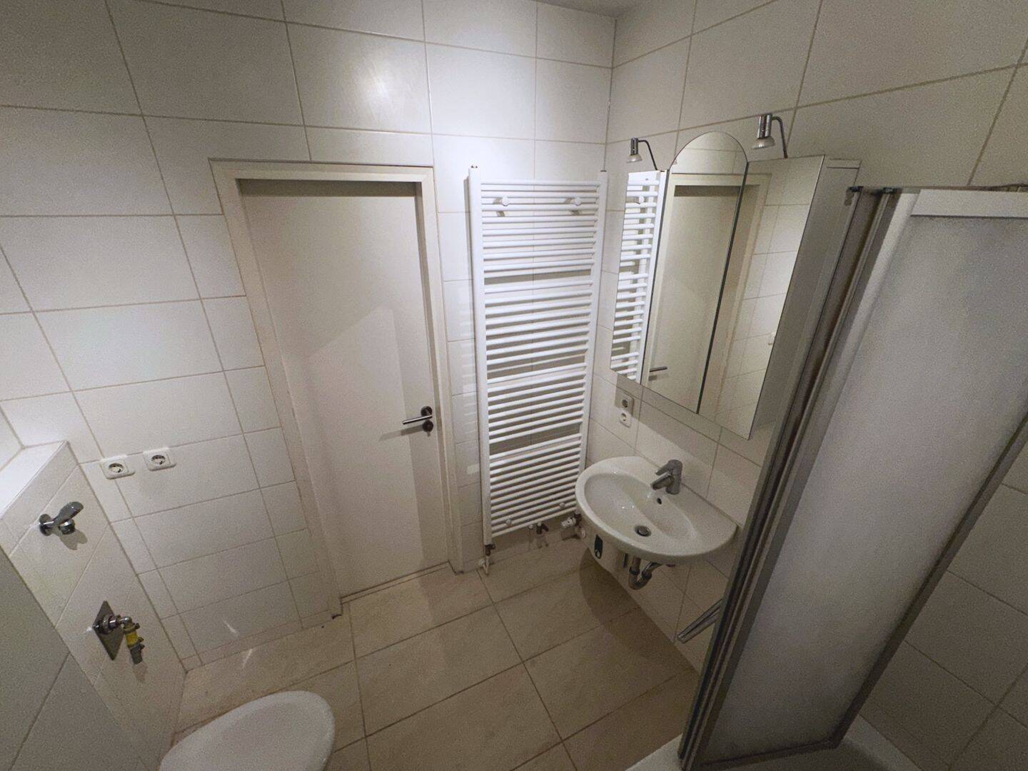 WG-Neugründung im Herzen Augsburgs – Zimmer mit Rathausblick – Augsburg – Vorschaubild 4