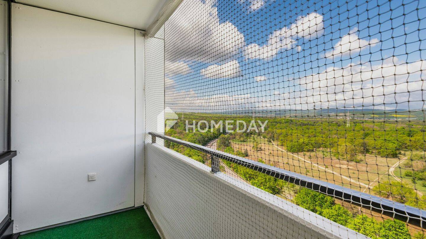 Modernisierte 3-Zimmer-Wohnung mit Balkon, schöner Aussicht und Einbauküche in Mainz – Mainz – Vorschaubild 6