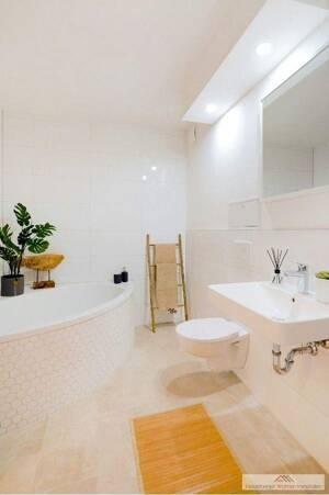Provisionsfrei: Tolle Etagenwohnung 4,5 Zimmer 116qm im 2.OG mit Fahrstuhl und Kellerabteil in Top-Lage Ludwigshafen – 67059 Ludwigshafen am Rhein – Vorschaubild 9