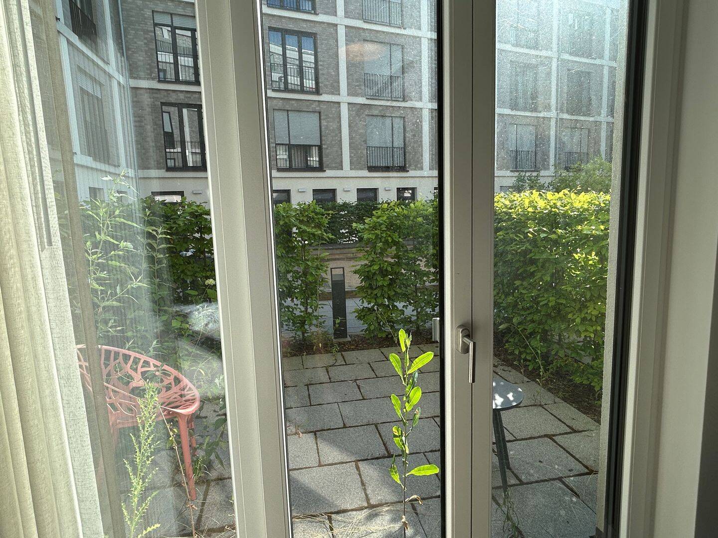 Jetzt verfügbar! | Schöne Erdgeschoss-Wohnung mit eigener Terrasse und Vollausstattung! – Düsseldorf – Vorschaubild 4