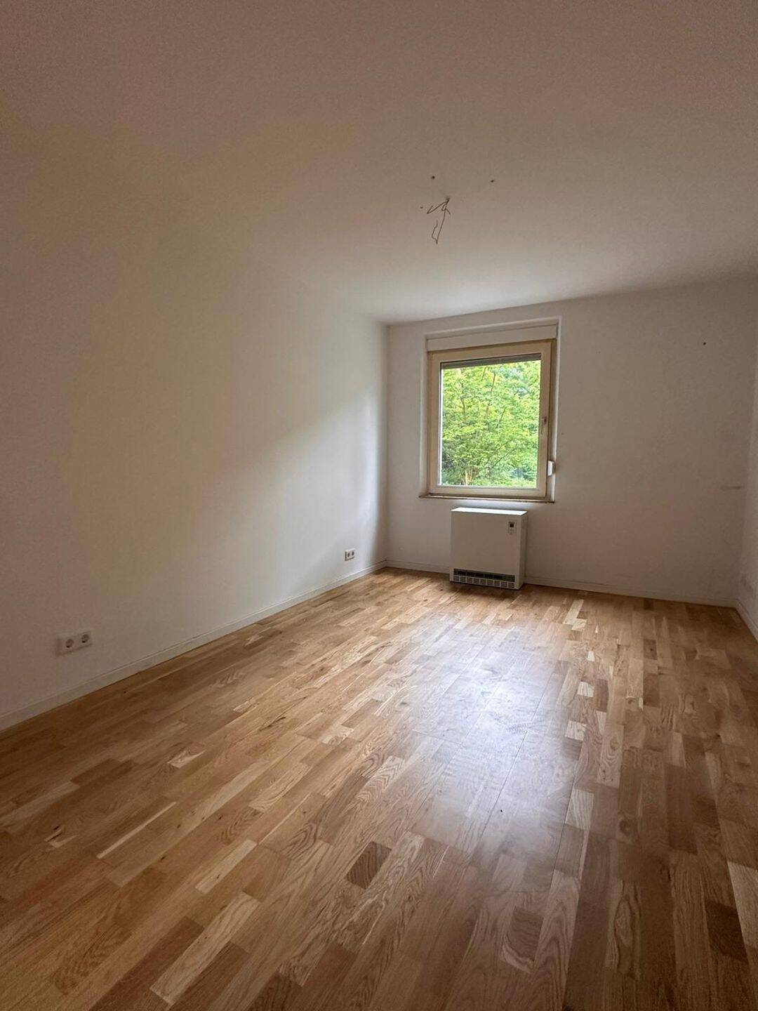 Wohnen am Dutzendteich: top gepflegte 2-Zimmer-Wohnung – Nürnberg – Vorschaubild 3