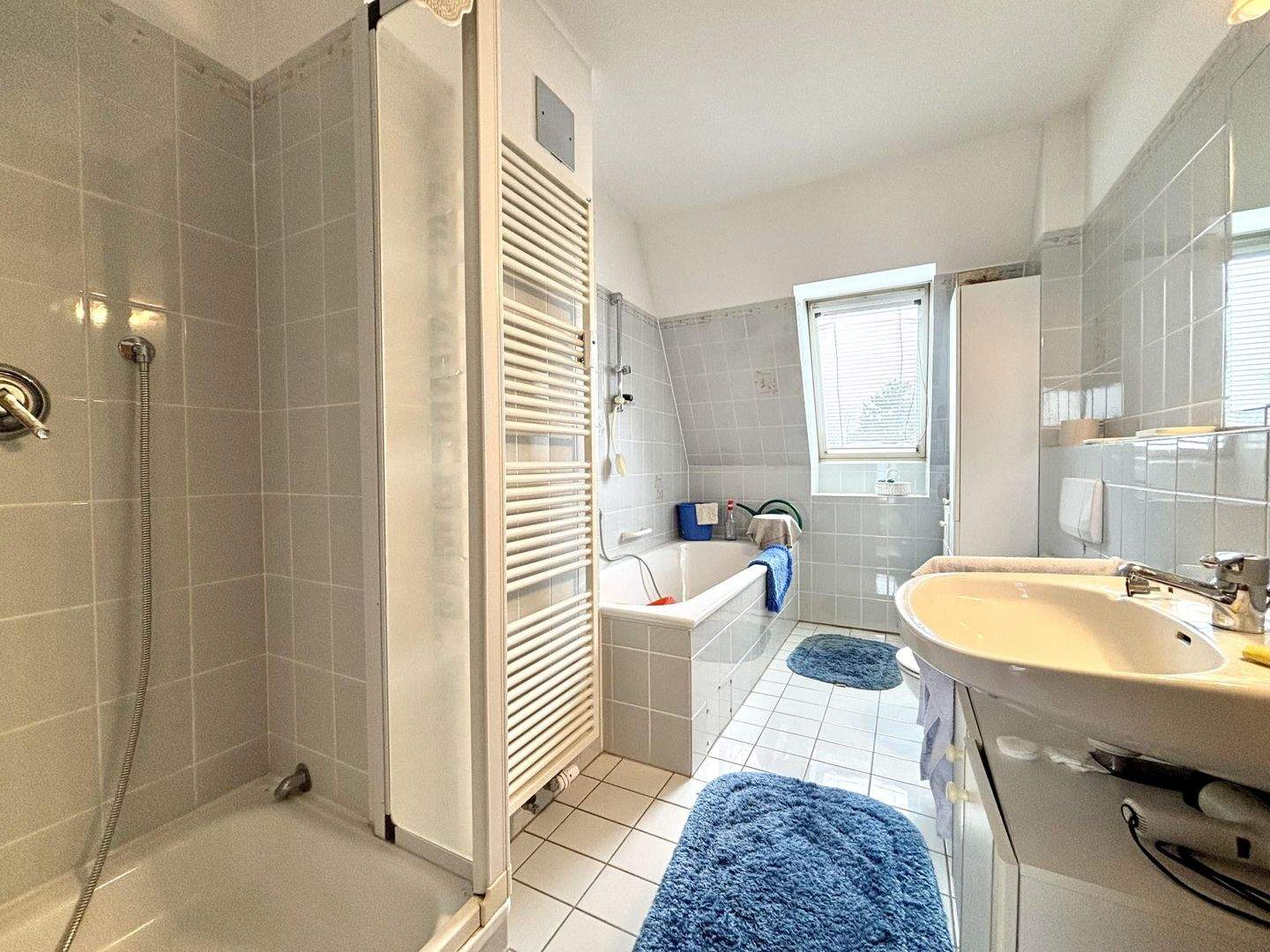 Charmantes Wohnen mit schöner Dachterrasse – Hannover – Vorschaubild 8