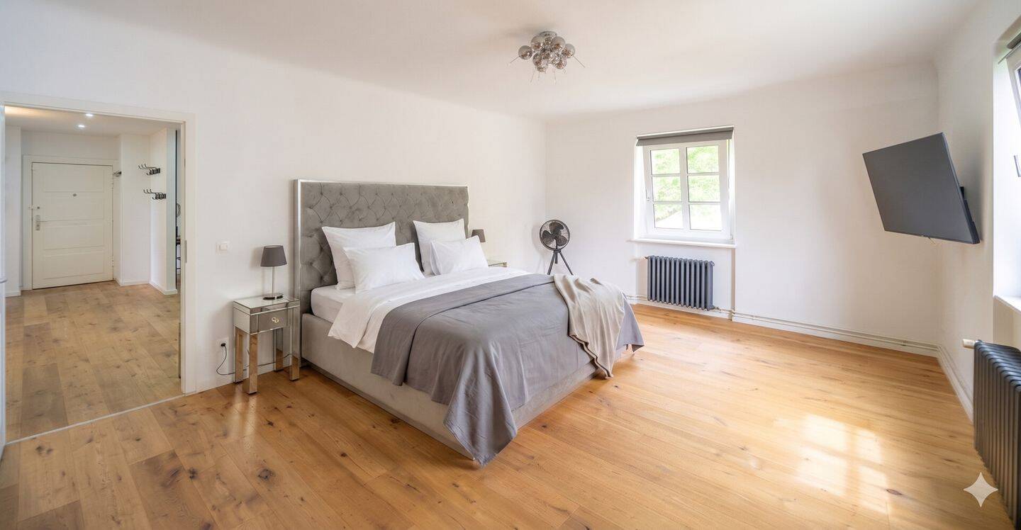 Licht. Raum. Westend. 4-Zimmer-Altbauwohnung mit Kamin auf 110qm - unvermietet & provisionsfrei – Berlin – Vorschaubild 2