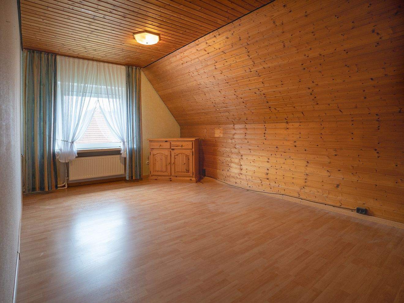 Einfamilienhaus in ruhiger Siedlung mit Garage – Norden – Vorschaubild 6