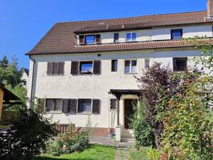 XXL-Doppelhaushälfte mit viel Platz und Potenzial zwischen Röthelheimbad und Ohmplatz