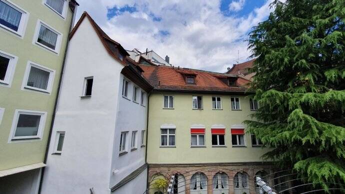 Sehr schöne, helle und vor allem ruhige 2-Zimmer-Wohnung in der Sebalder Altstadt