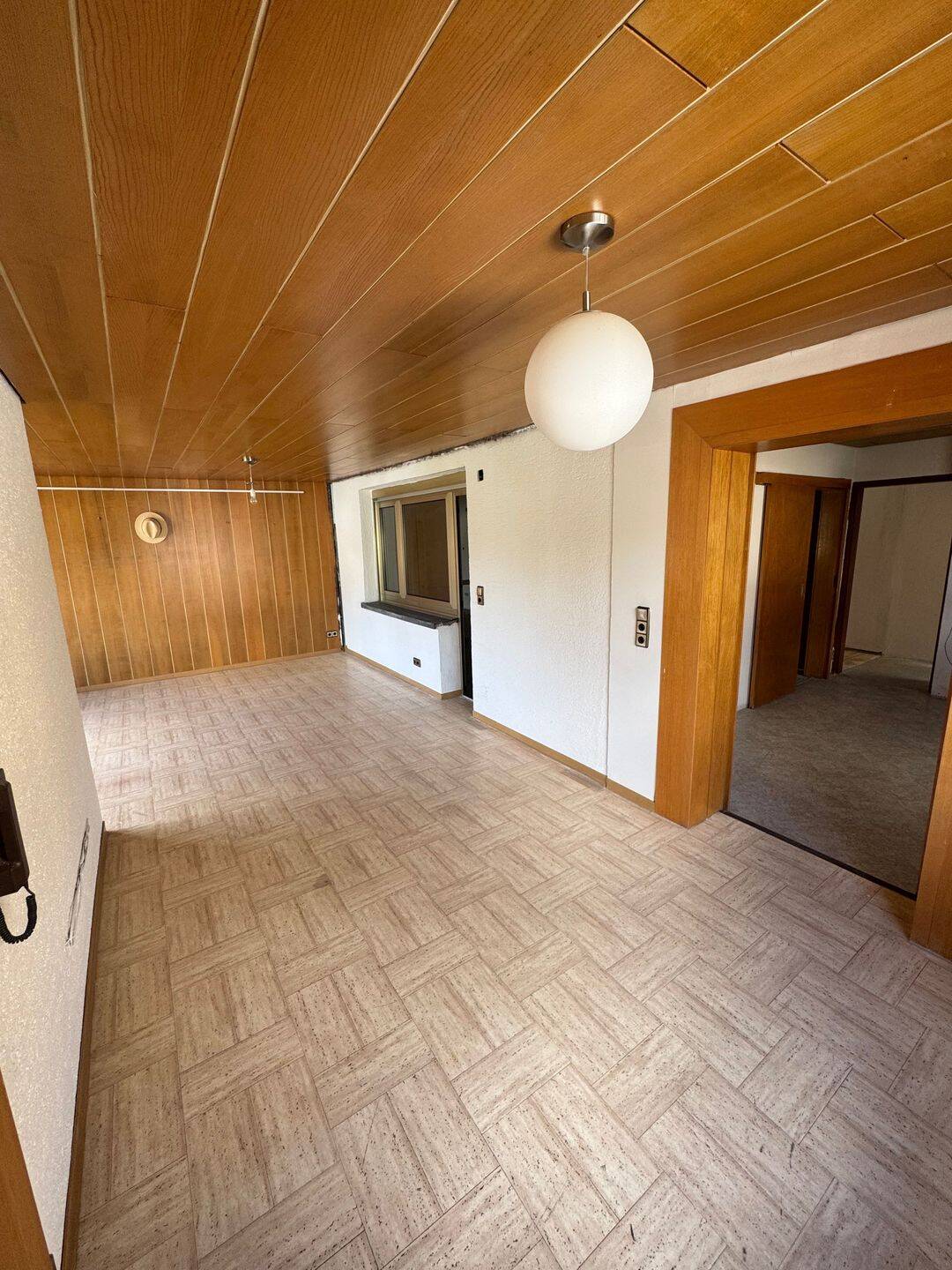 Großzügige 3-Zimmer-Wohnung mit ca. 100 m² in Homburg – zentrale Lage – Homburg – Vorschaubild 2
