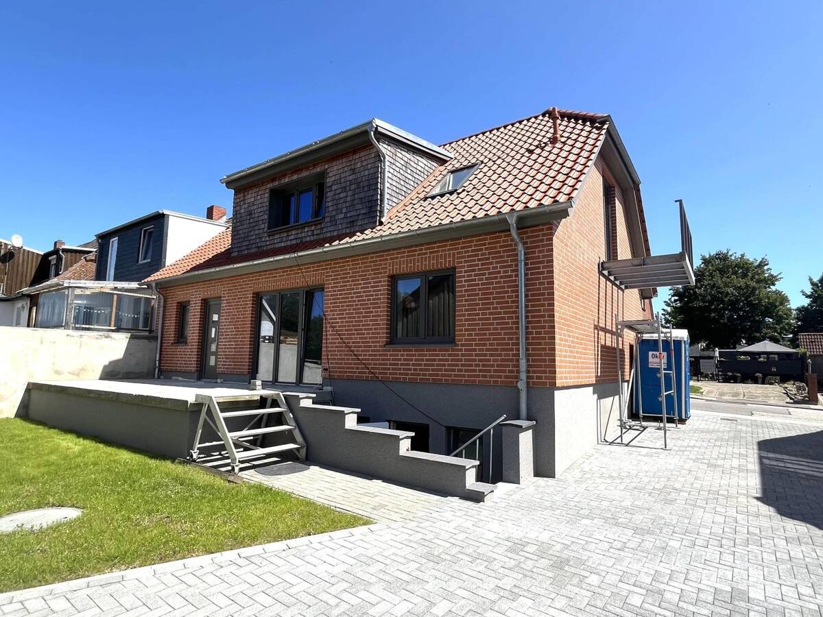 Modernes Wohnen im Neubau! – 23758 Oldenburg in Holstein – Bild 1 von 9