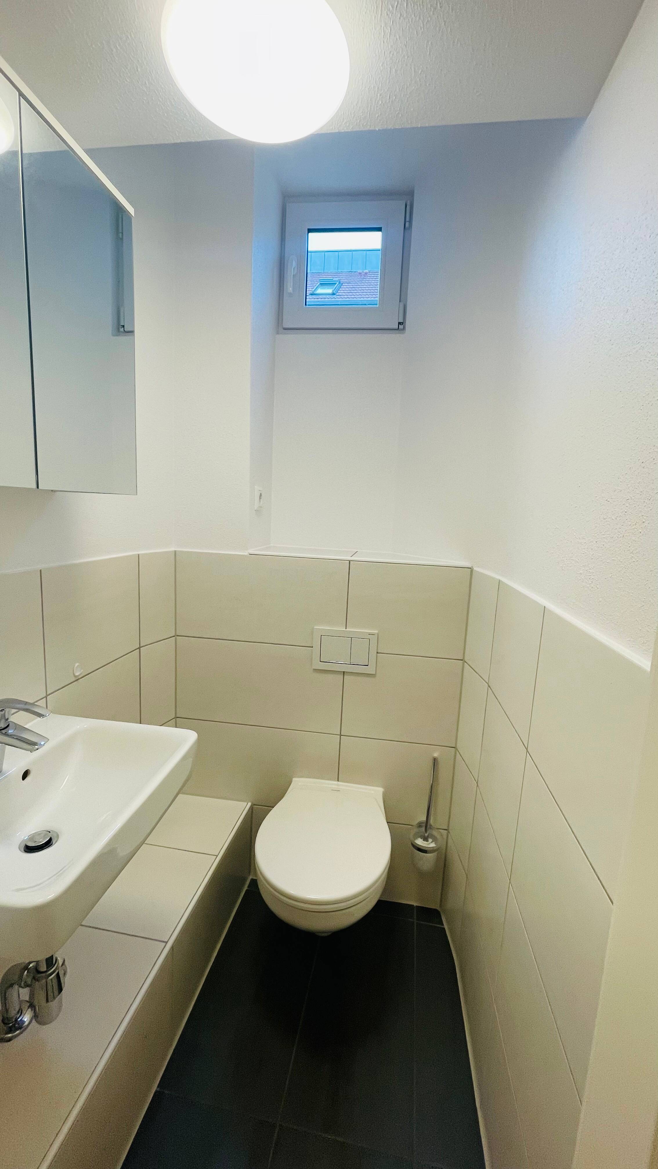 Helle und Neuwertige 1-Zimmer-Wohnung in Karlsruhe am Europaplatz – Karlsruhe – Vorschaubild 4