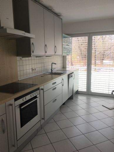 Helle, ruhige 3-Zi-Wohnung im 1.OG mit EBK, 2 Bäder und 2 große Balkone! Direkt am Park! – München – Vorschaubild 5