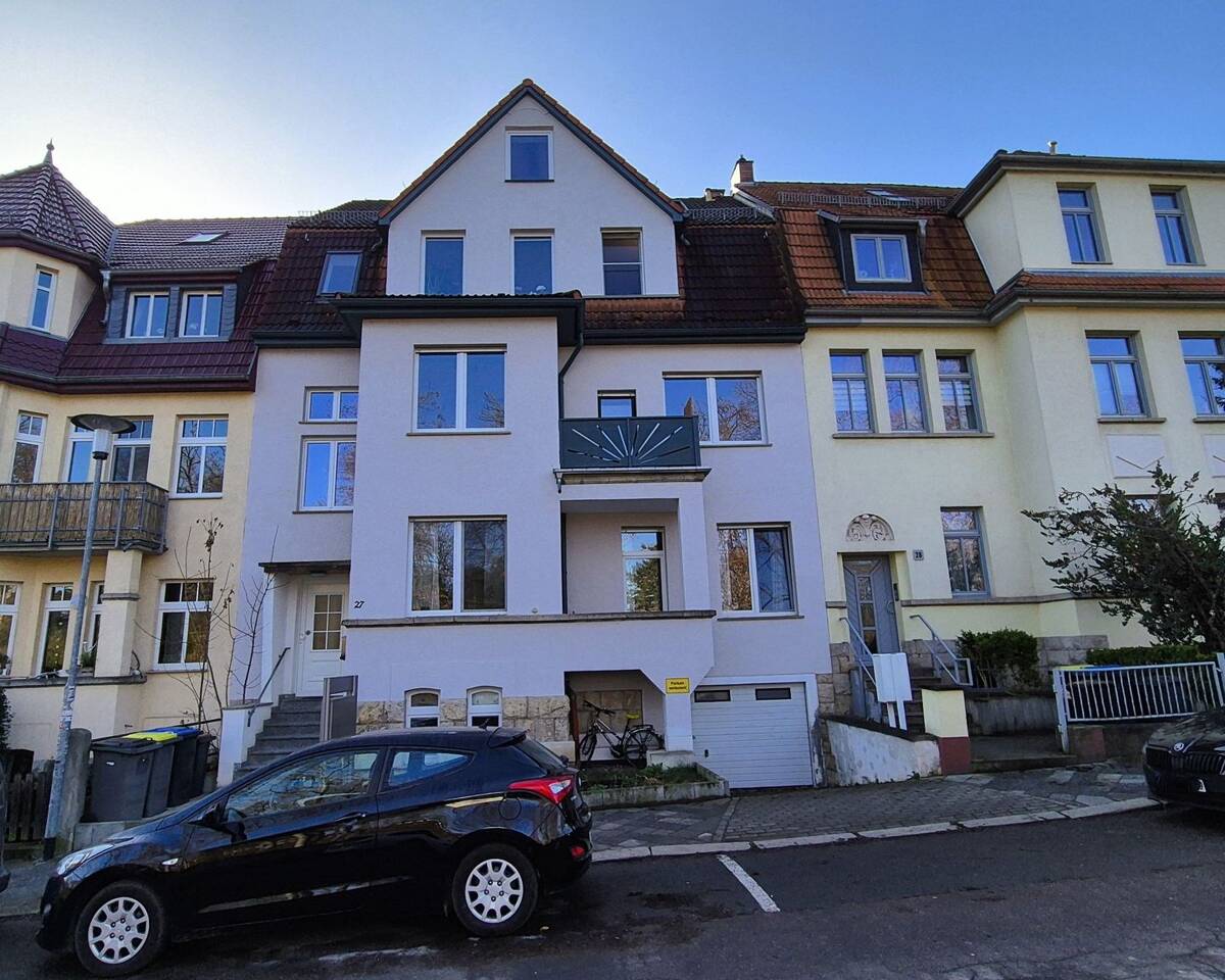Ihr Investment am Stadtpark: Saniertes Vierfamilienhaus in bester Lage der Erfurter Löbervorstadt – 99096 Erfurt – Bild 1 von 9