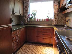 Attraktive 4 Zimmer-Wohnung in Stuttgart-Heslach - Süd-/West-Ausrichtung! – 70199 Stuttgart – Vorschaubild 3