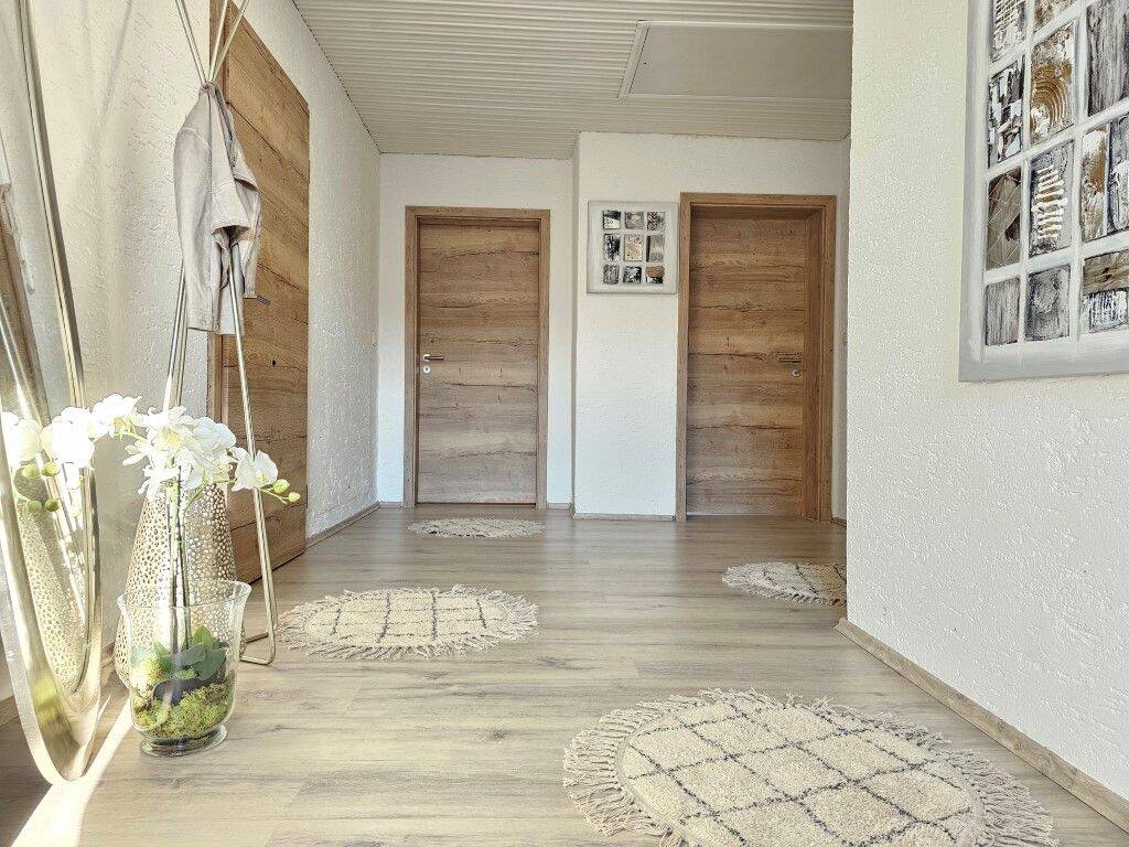 "Gemeinsam für Jung u. Alt...energetisch saniertes Wohnhaus mit 2 Wohnungen u. PV – Ortenburg – Vorschaubild 7