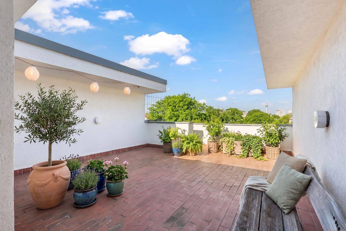 3-Zimmer-Neubauwohnung in der beliebten Kadiner Straße mit Weitblick über Berlin! – Berlin – Vorschaubild 8