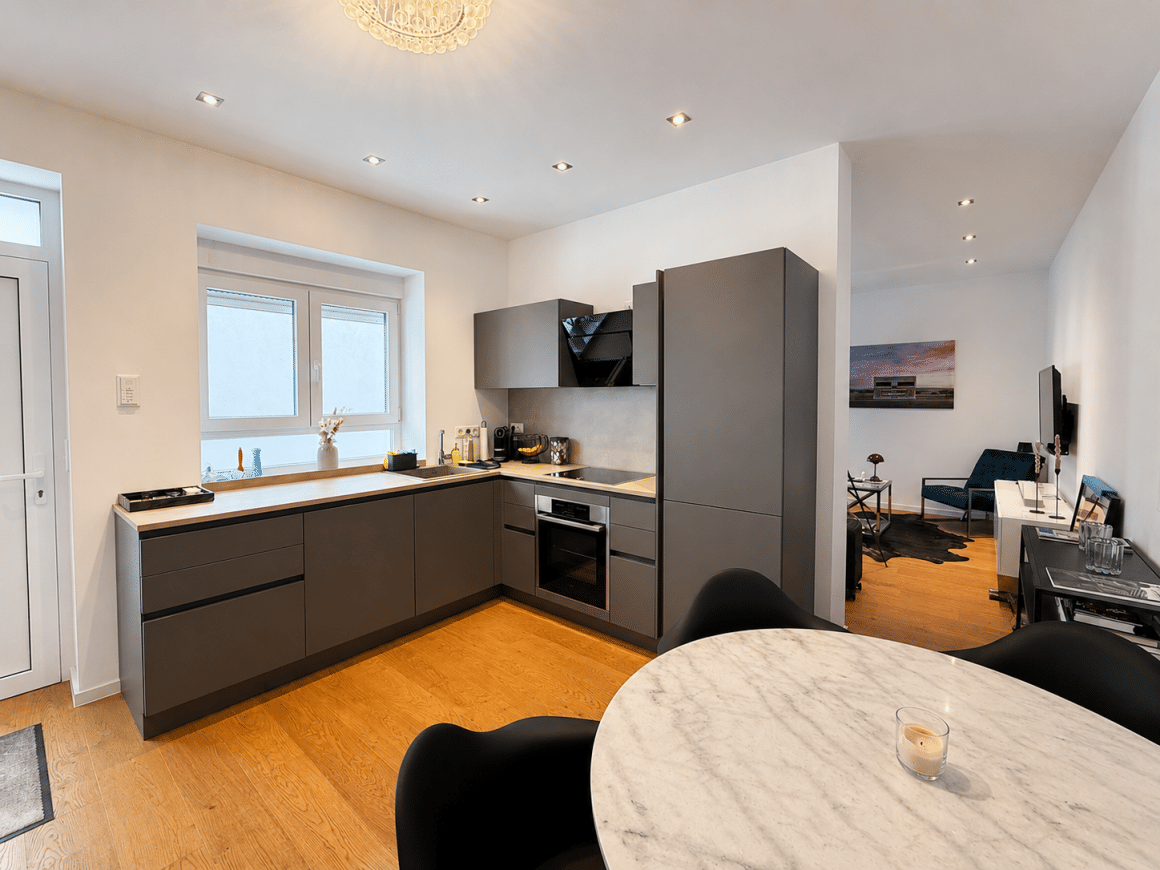 Stilvolle Maisonette-Wohnung mit Balkon, hochwertiger Ausstattung und nur 5 Einheiten – Mannheim – Vorschaubild 2