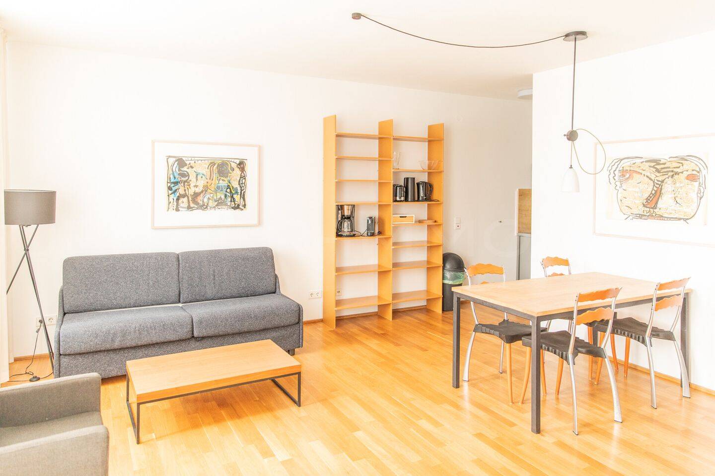 Wunderbare 2 Zimmer-Wohnung in 1A Lage Charlottenburg zu verkaufen! – Berlin – Vorschaubild 2