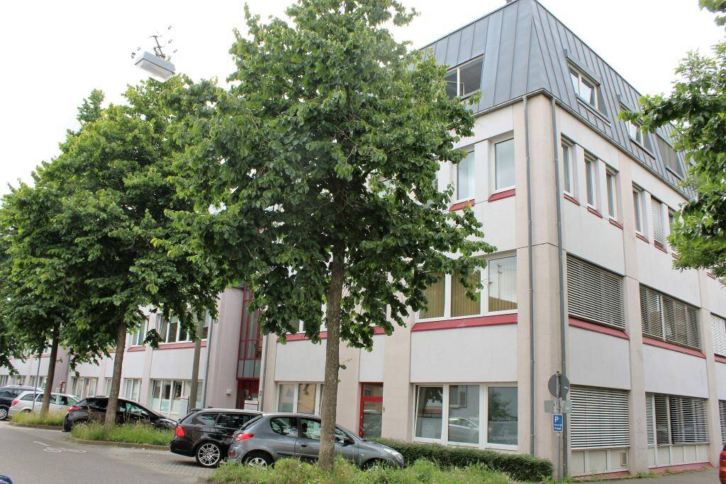 ++ verkehrsgünstige Lage ++ hochwertige Ausstattung ++ Stellplätze im Freien ++