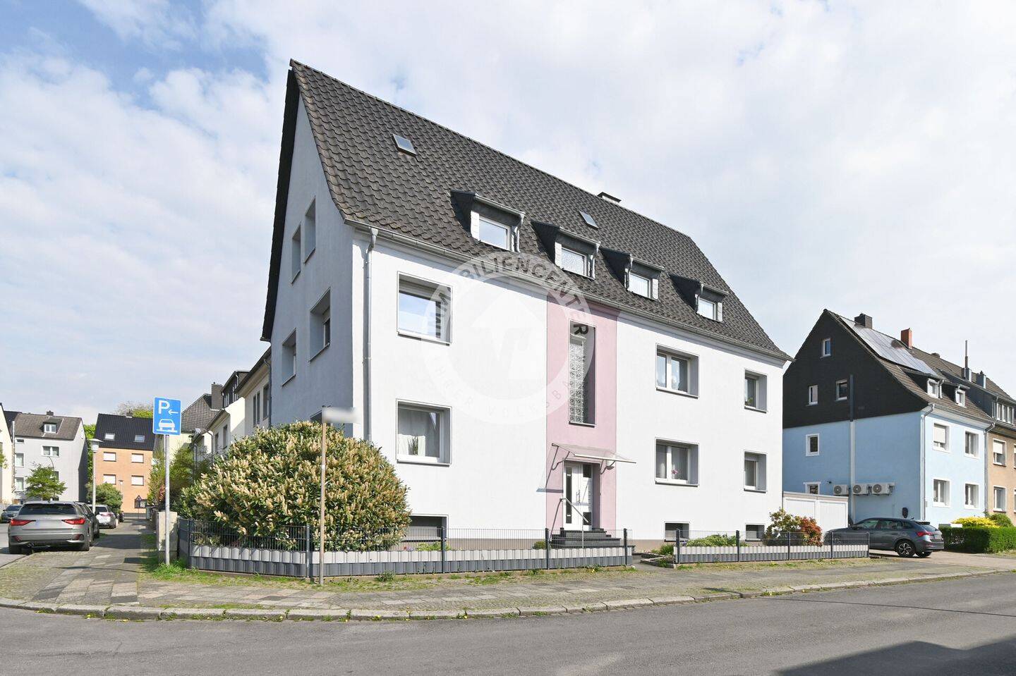 Investitionschance: Top gepflegtes Mehrfamilienhaus mit Garagen in ruhiger Lage – Hamm – Vorschaubild 2