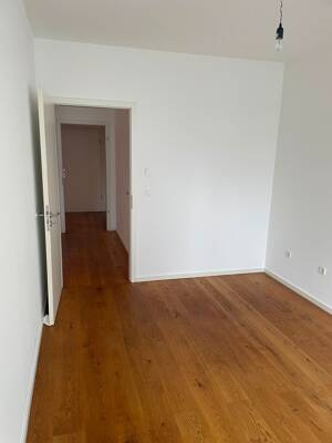 Frisch renovierte 2-Zimmer-Wohnung mit Loggia in Berlin-Friedrichshain – 10247 Berlin – Vorschaubild 9
