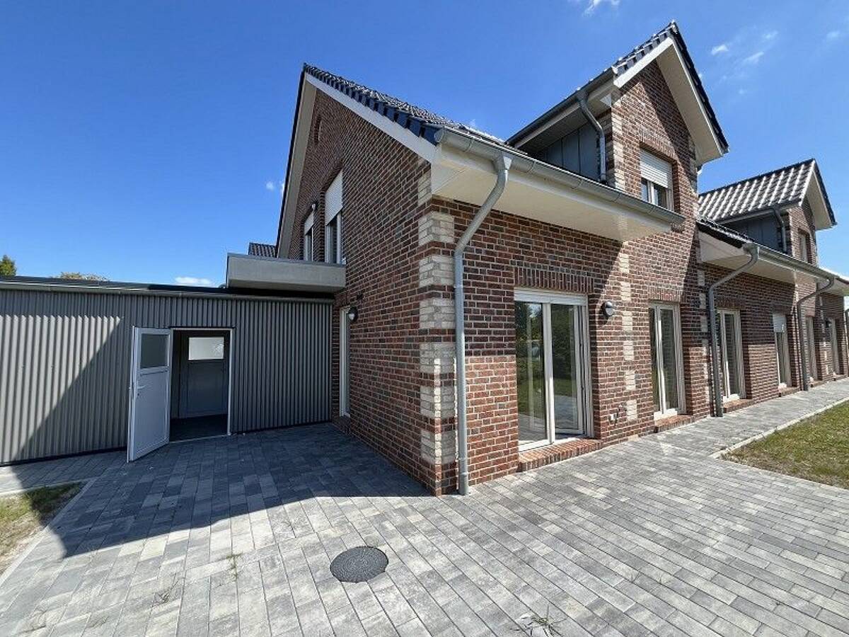 Erstbezug, moderne Erdgeschosswohnung mit Terrasse und Carport in Westoverledingen – 26810 Westoverledingen – Bild 1 von 9