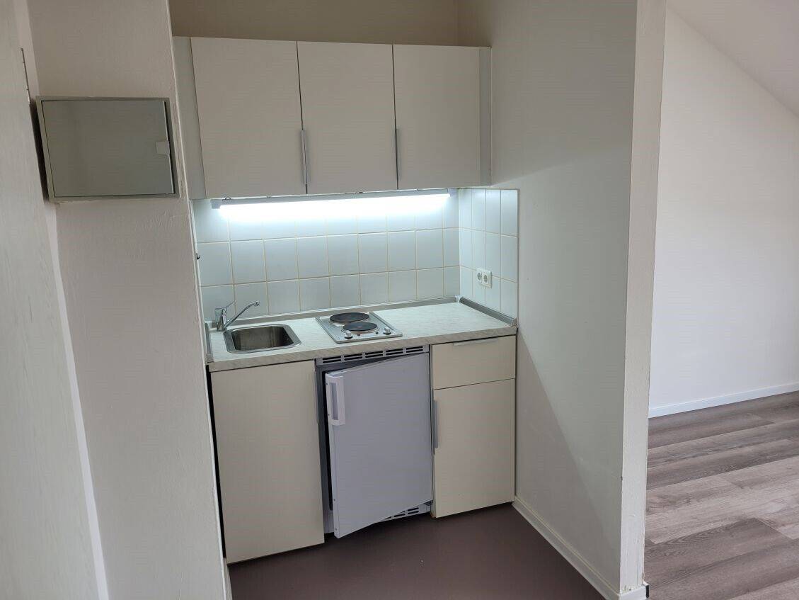 1-Zimmer-Dachgeschosswohnung St. Lorenz, BESICHTIGUNG: MONTAG, den 13.07.2026 um 17.00 Uhr! – Lübeck – Vorschaubild 3
