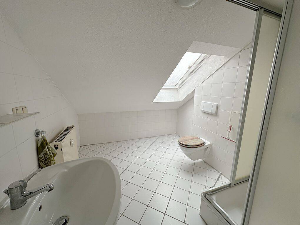 Bezugsfreie Single-Wohnung in begehrter Lage am Luisenpark – Erfurt – Vorschaubild 8