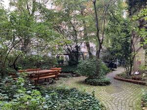 Provisionsfreie 56m² Altbau-Wohnung mit neuem Dach und neuer Heizung im Heckmannufer, Wrangelkiez