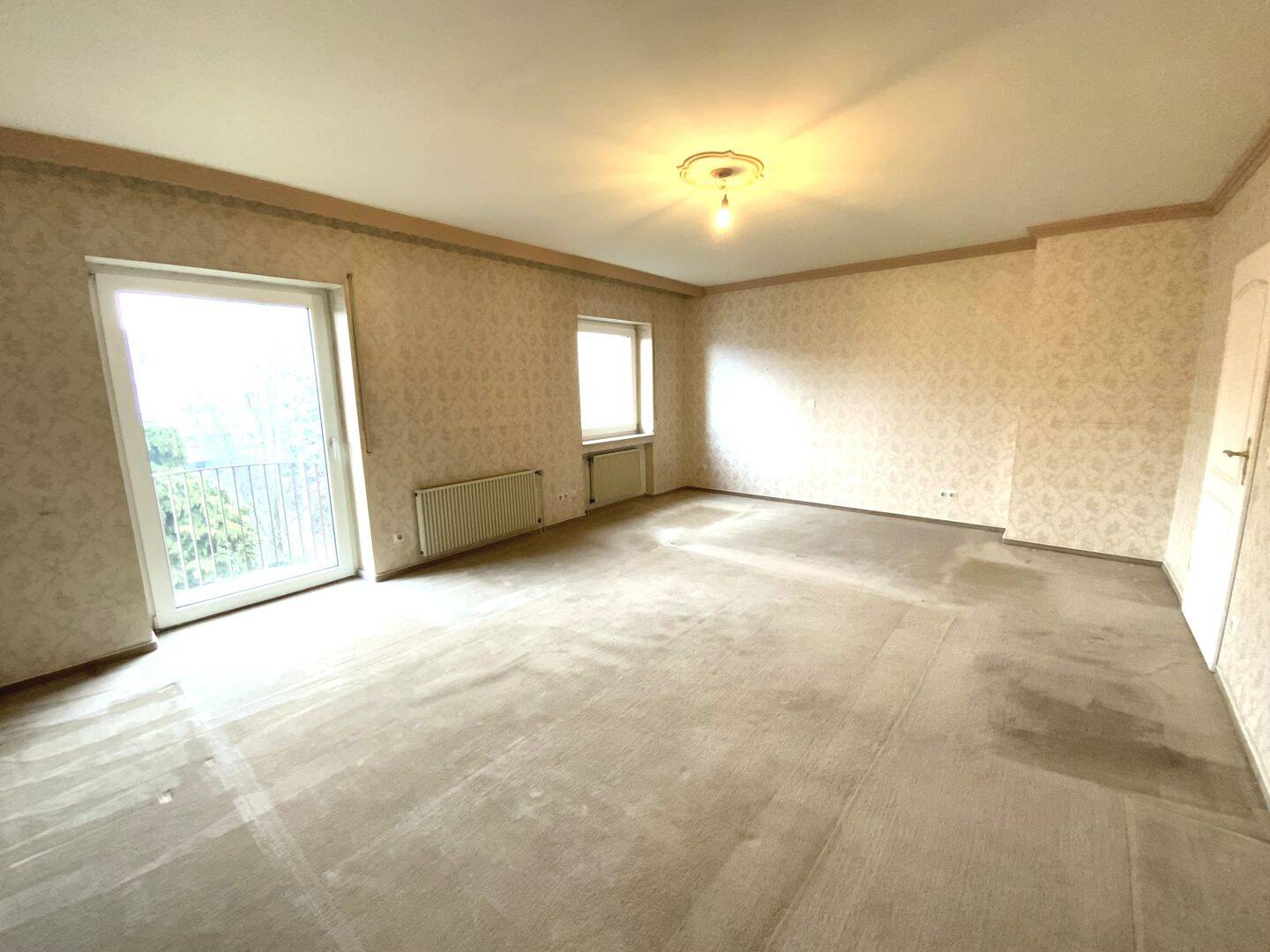 Ein Zuhause mit viel Potenzial - überzeugen Sie sich selbst! – Düren – Vorschaubild 6