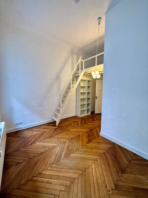 Altbaujuwel in Bestlage Fischgrät Designbad und ruhiger Innenhof nahe Kudamm – 10629 Berlin – Vorschaubild 8