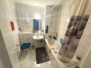 Bonn-Heiderhof: Schöne vermietete 2-Zimmer-Hochpaterre Wohnung mit ca. 63 m², Balkon, TG-Stellplatz – 53177 Bonn – Vorschaubild 4