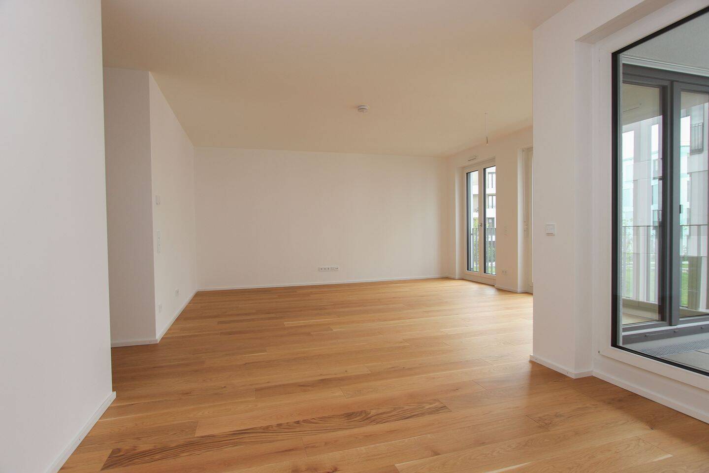 LOCHHAUSEN: Moderne 3-Zimmer-Wohnung mit Loggia! – München – Vorschaubild 3