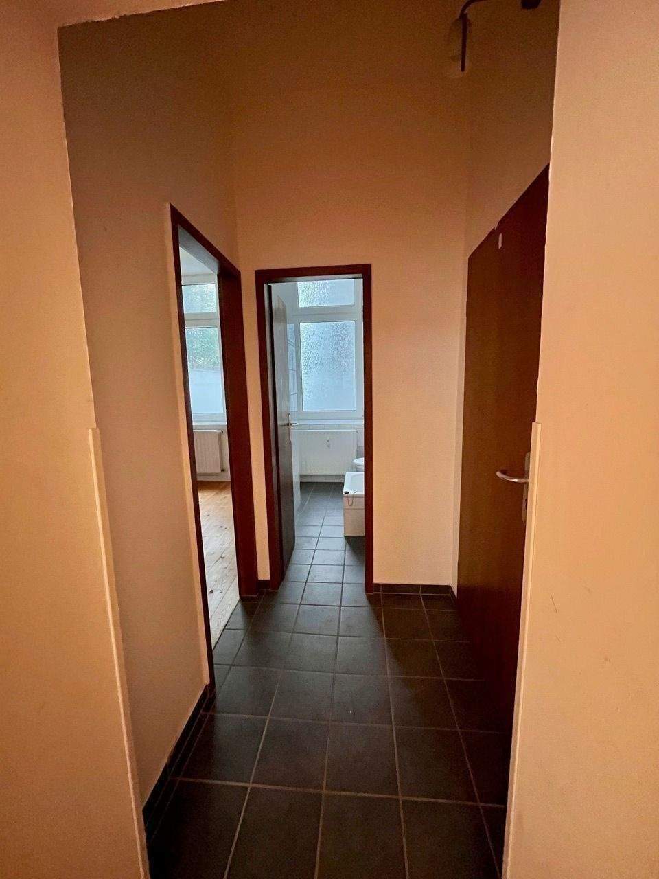 Single aufgepaßt ! Gemütliche und moderne Erdgeschosswohnung in einem gepflegten Altbau mit Flair ! – Krefeld – Vorschaubild 6