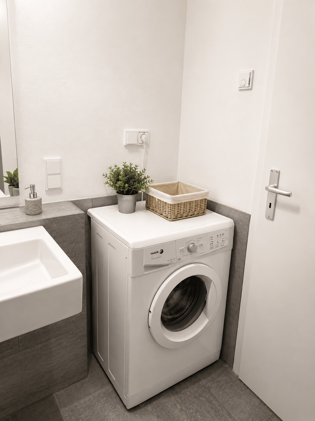 Stylish City Apartment with Balcony & All Utilities IncludedAll Utilities Included – Berlin Mitte – Berlin – Vorschaubild 6