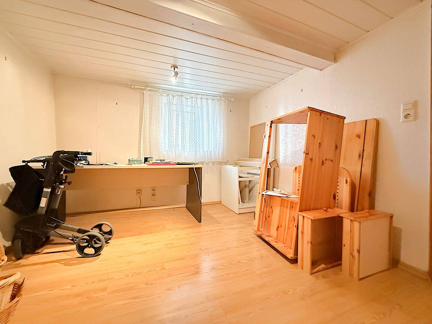 Ein-/Zweifamilienhaus mit qualitativer Halle / Werkstatt als Gewerbemöglichkeit in Hüffenhardt – Hüffenhardt – Vorschaubild 9