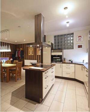 Großzügige 5-Zimmer-Wohnung in Stuttgart-Bad Cannstatt – 70372 Stuttgart – Vorschaubild 2