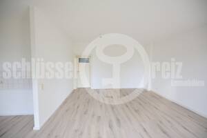 *Einzigartige 3-Raum-Altbau-Wohnung l Stuck l 2 Balkone l freier Blick ins Grüne!* – 1159 Dresden – Vorschaubild 8