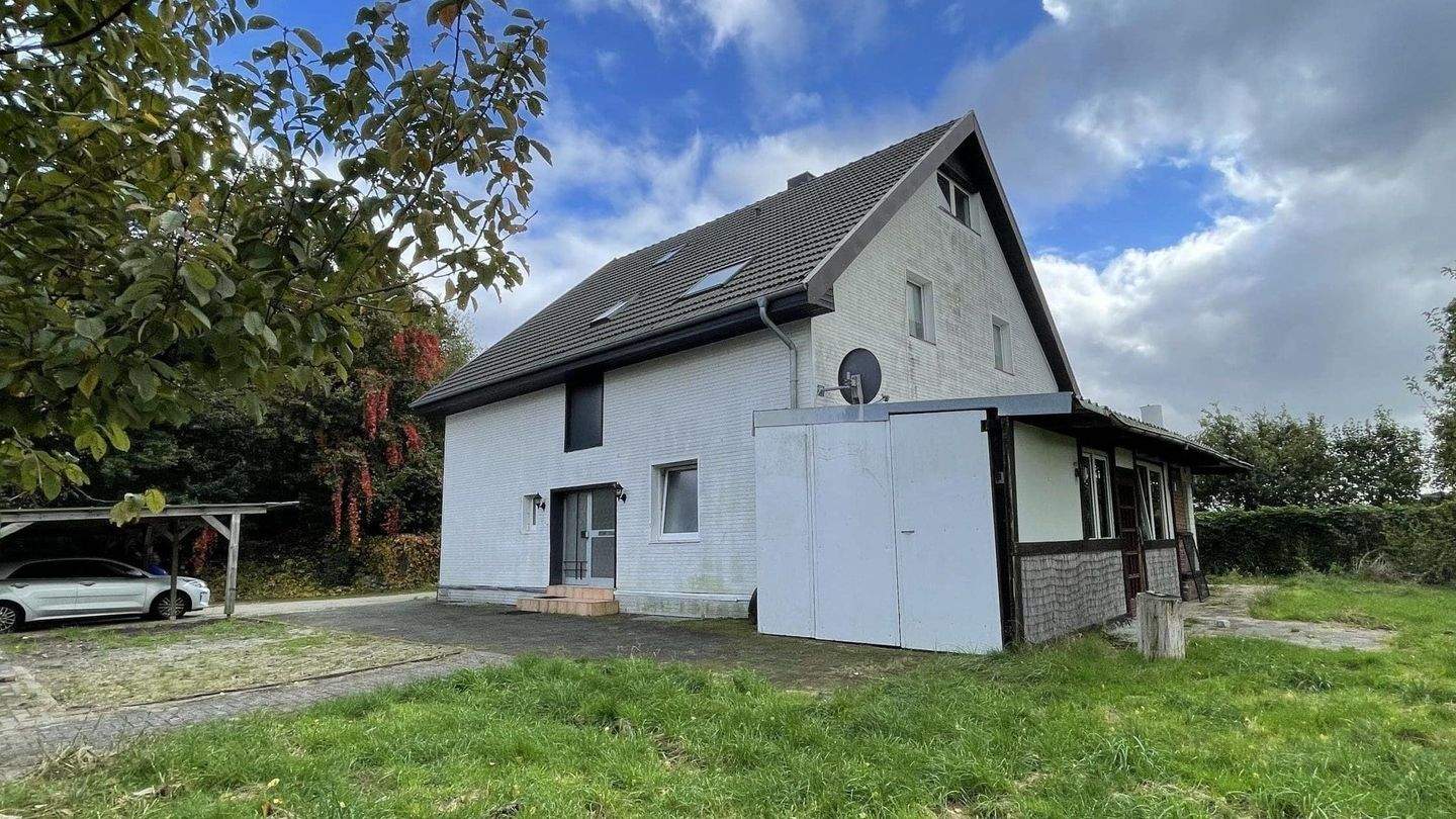 Zweifamilienhaus im Außenbereich - fußläufig zum Pröbsting See – Borken – Bild 1 von 9