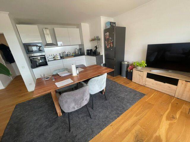 Bad Soden - Waldrandlage! Top ausgestattete 3-Zi.-Wohnung steht zur Anmietung!