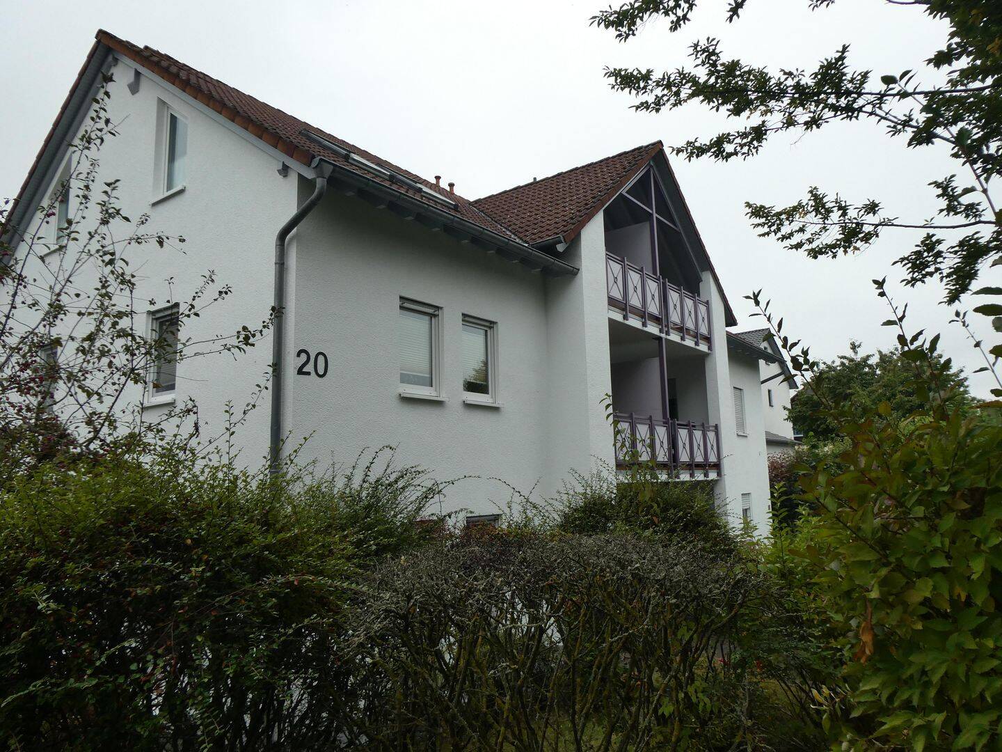 Schöne 2 Zimmer Wohnung in ruhiger Wohngegend mit Balkon (2043-501401)