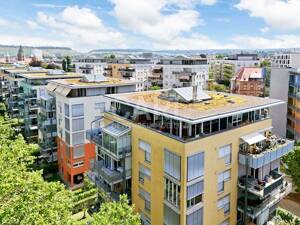 Attraktive Penthouse-Wohnung mit toller Dachterrasse - urbanes Wohnen am Neckar!