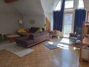 Lichtdurchflutete Dachgeschosswohnung mit Charme & Balkon in Spielstraße in Innenstadtnähe – 65195 Wiesbaden – Vorschaubild 4