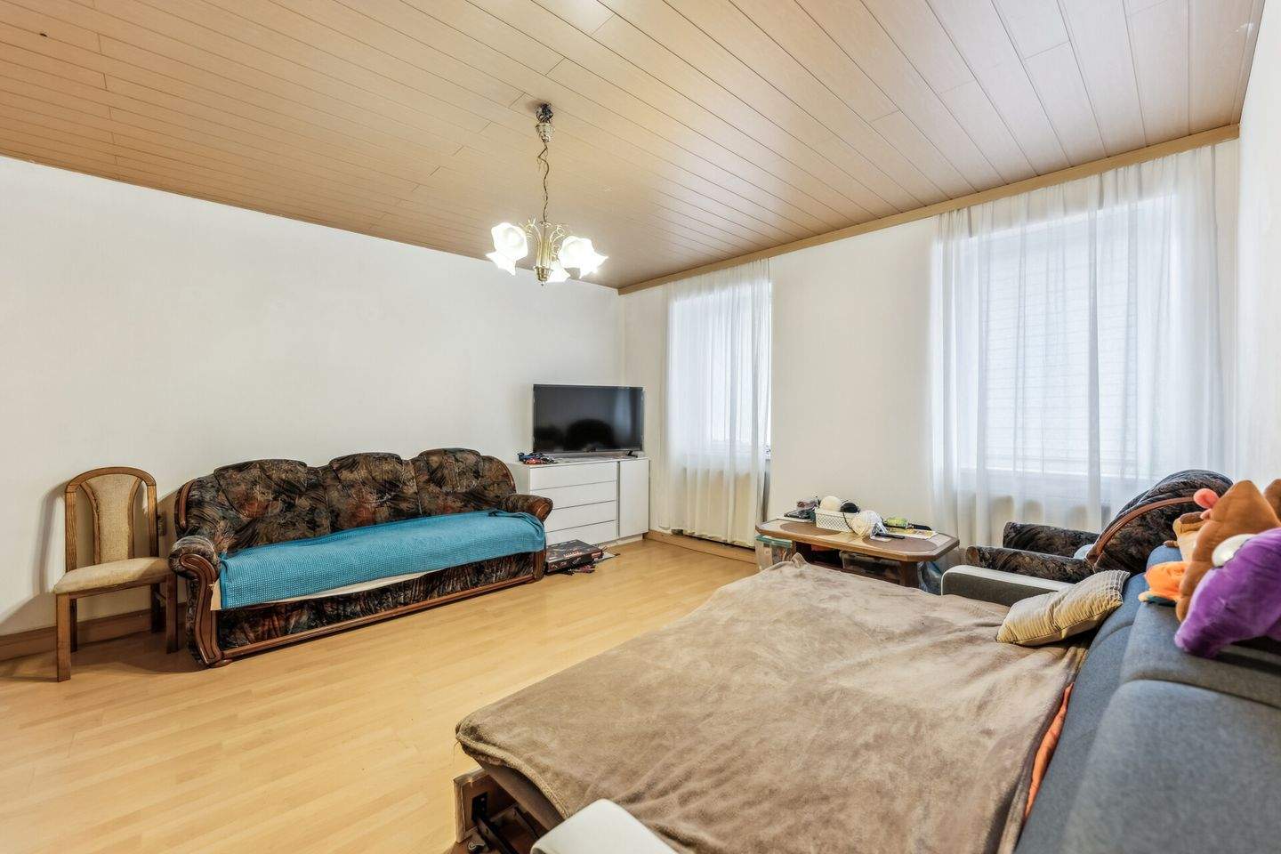 Wohnhaus mit 3 abgeschlossenen Wohneinheiten – Gunzenhausen – Bild 1 von 9